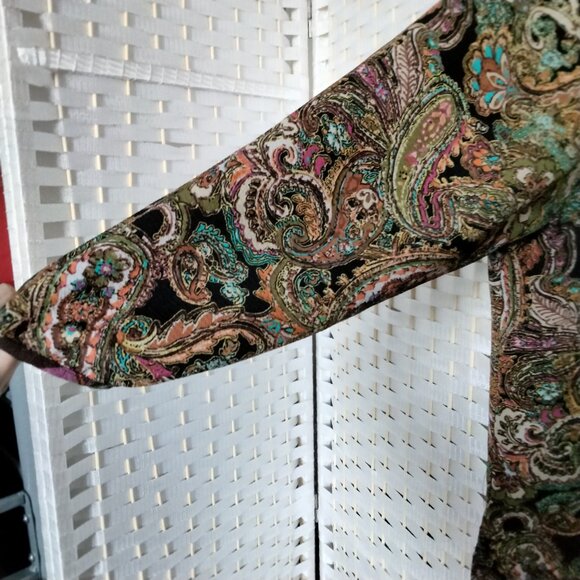 Fig and Flower paisley tunic size small - Picture 2 of 3